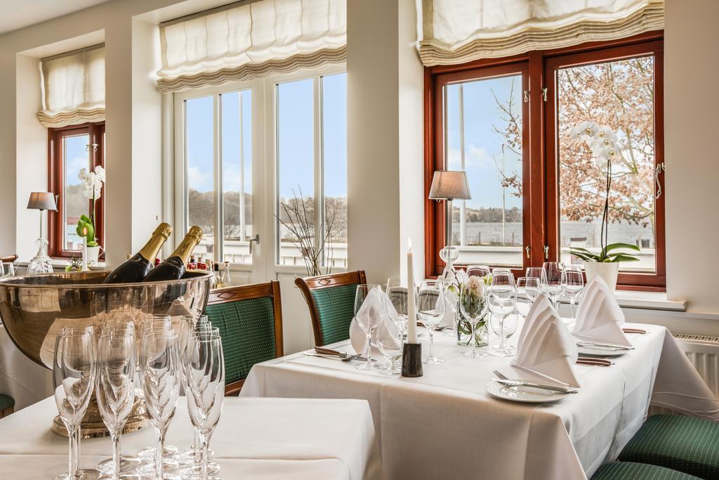 Knudhule Badehotel リュー エクステリア 写真